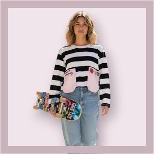Max Soul (Japanese Streetwear) Black And White Stripe Boxy Cut Crop Sweatshirt